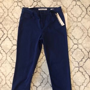 NWT Women’s Jones New York Capris SZ 12P